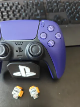 Mando PS5 Morado + Joysticks Magnéticos