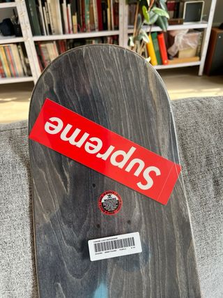 Tabla de skate Supreme Morada