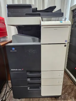 Konica Minolta Bizhub C284e Fotocopiadora Color