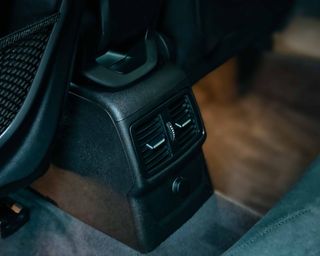 BMW X1 sDrive 16d Lounge 115CV