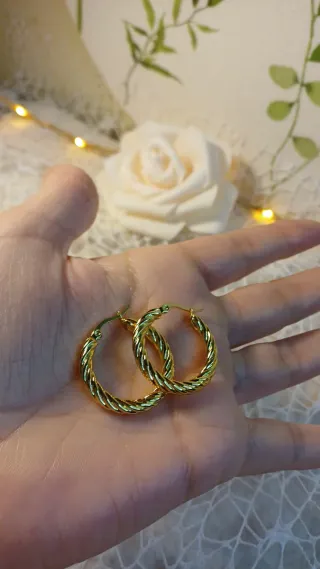 Pendientes Aro Rizado Chapado Oro 18k Preciosos