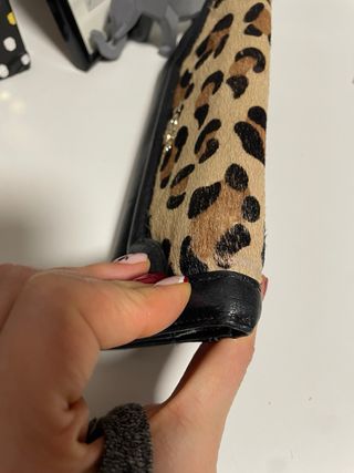 Cartera Tous Piel Leopardo y Negra