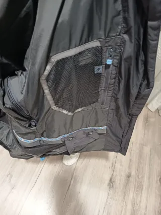 Plumón Helly Hansen Talla L Negro