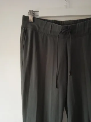 Pantalón chándal mujer Nike verde olivaTM