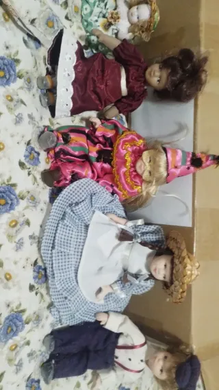 Set bambole porcellana