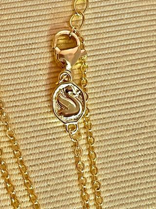 Collar Swarovski Ariana Grande Y Idyllia flor rosa