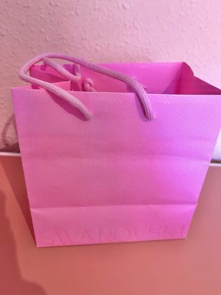 Collar Swarovski Ariana Grande Y Idyllia flor rosa