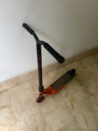 Patinete scooter naranja