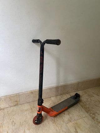 Patinete scooter naranja