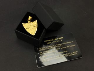 E681003-0 Colgante Oro 18K