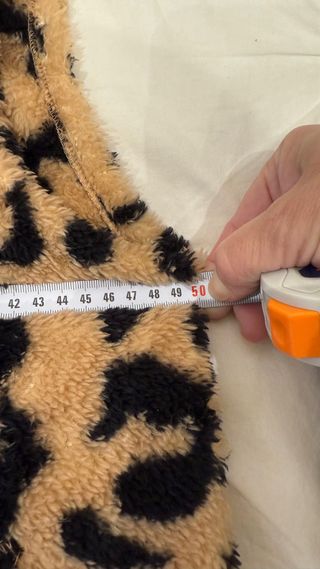 Chaleco pelo leopardo con bolsillos