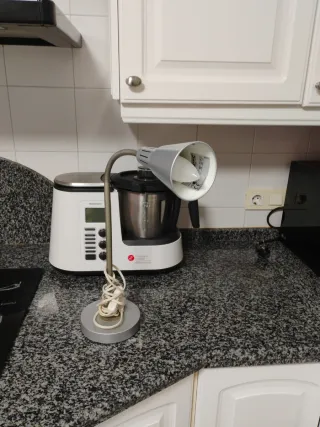 Lamparita de estudio gris metal