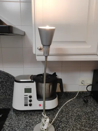 Lamparita de estudio gris metal