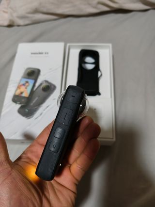 Cámara insta 360 X3