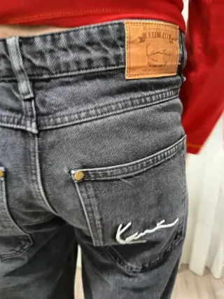 Vaqueros Karl Kani Talla M Negros
