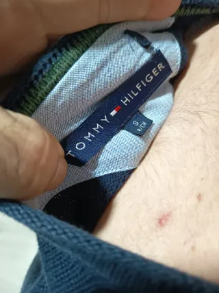 Jersey Tommy Hilfiger Talla M Rayas