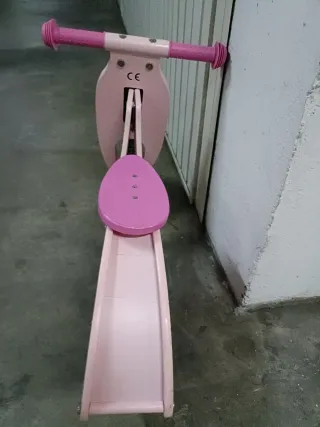 Bicicleta sin pedales Vespa madera infantil nueva