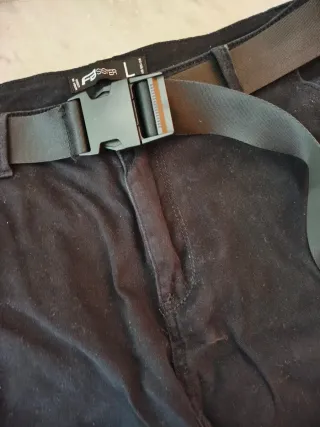 Pantalón "vaquero" cargo negro