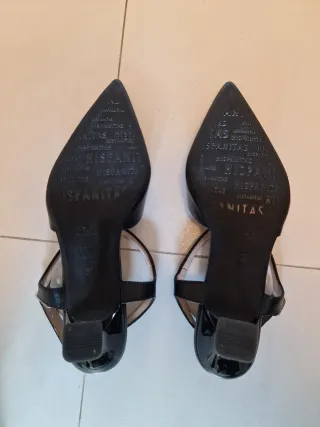 Zapatos de salon Hispanitas destalonado
