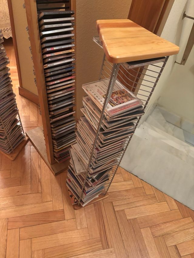 Estantería CDs Madera y Metal