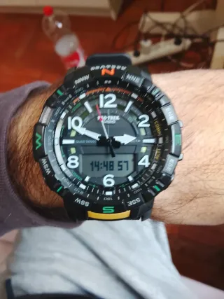 Reloj Casio Pro Trek,B50 , bluetooth