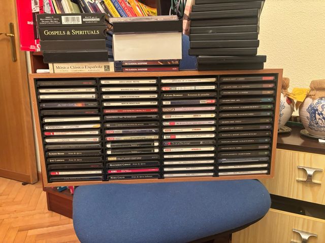 Mueble Estantería CDs Madera y Plástico