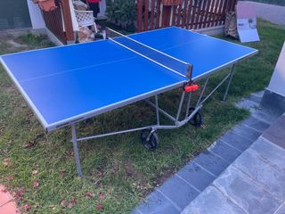 Mesa de ping pong azul plegable
