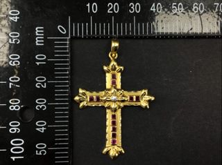 E679104-0 Crucifijo Oro 18K