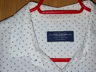 Camisa Pull & Bear blanca estampada Talla M