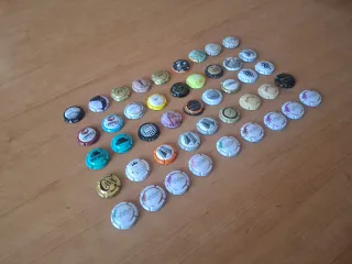 45 Chapas de Cava Variadas