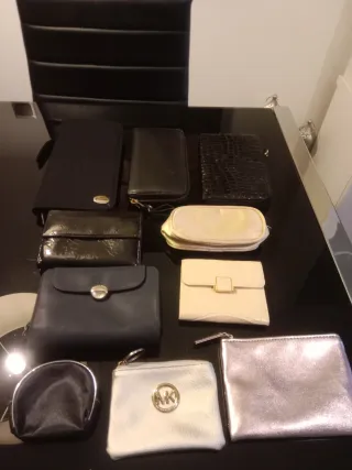 Lote de Monederos Variados