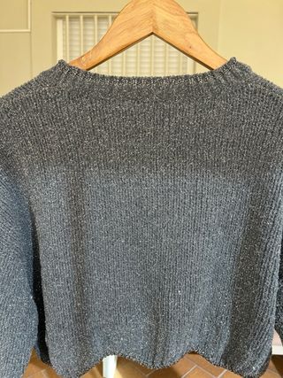 Jersey crop Zara brillo gris