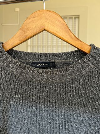 Jersey crop Zara brillo gris