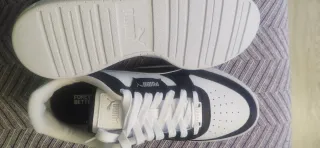 Zapatillas Puma Caven Negras y Blancas