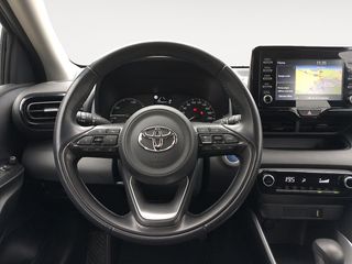 Toyota Yaris Hybrid 2WD Bussines