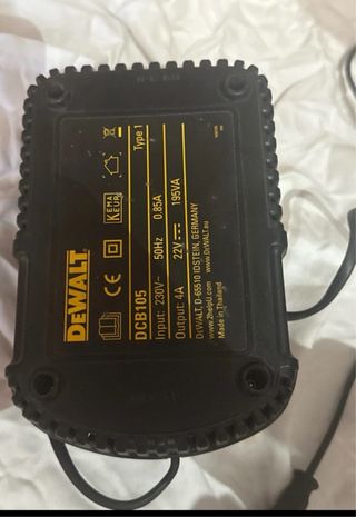 Caricabatterie Dewalt DCB105 Li-Ion