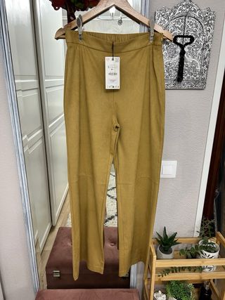 Pantalón mujer tela tipo ante Nuevo con etiqueta