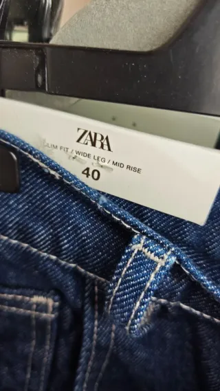 Zara Jeans Anchos