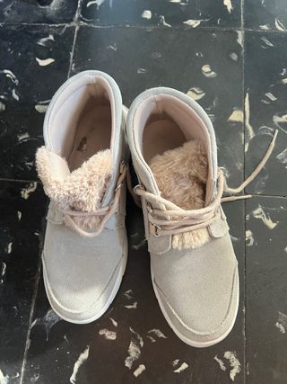 Zapatillas beige y rosa con forro