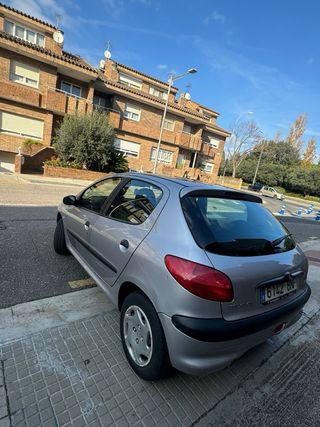 Peugeot 206 2002