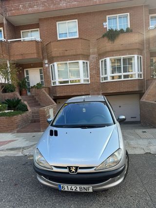 Peugeot 206 2002
