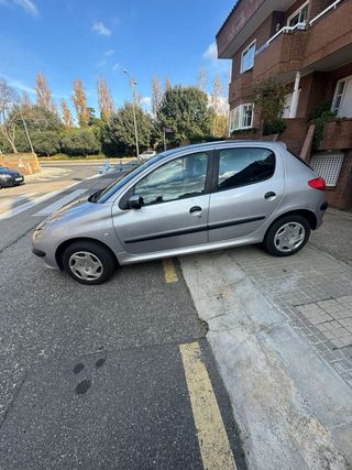 Peugeot 206 2002