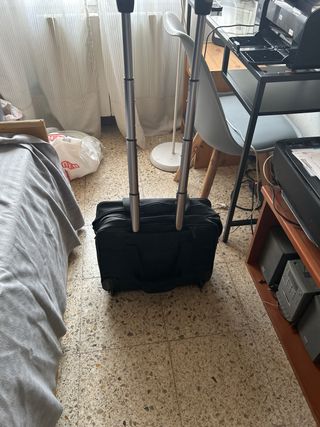 Maleta de cabina negra