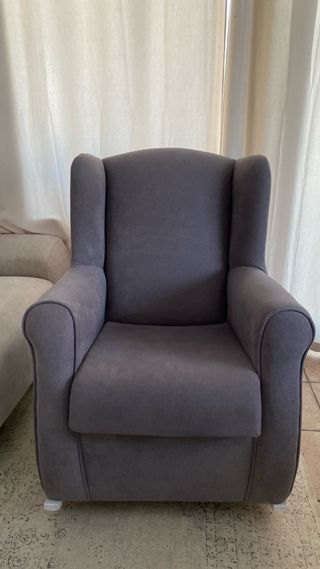 Poltrona per l'allattamento / dondolo grigio