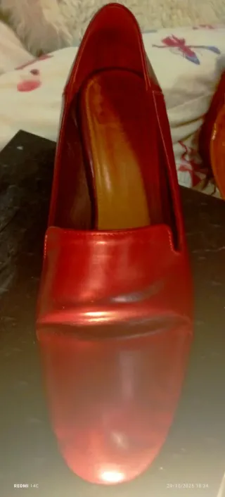 Zapatos Massimo Dutti rojos tacón