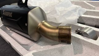 Akrapovič R1300GS Escape