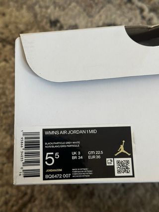 Air Jordan 1 Mid Negro/Gris Talla 36