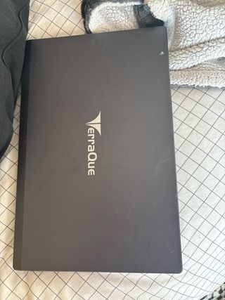 Ordenador portátil gris