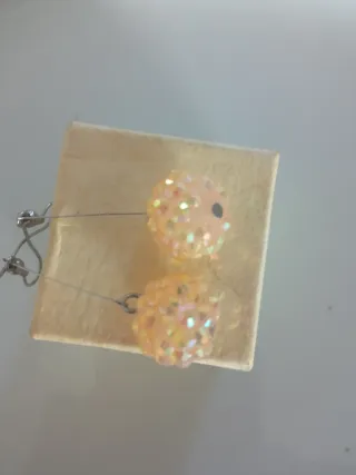 Totla pendientes brillantes