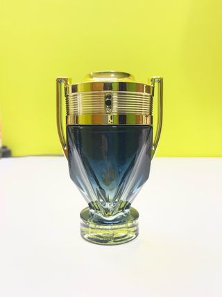 NUEVO Perfume Invictus Azul y Dorado